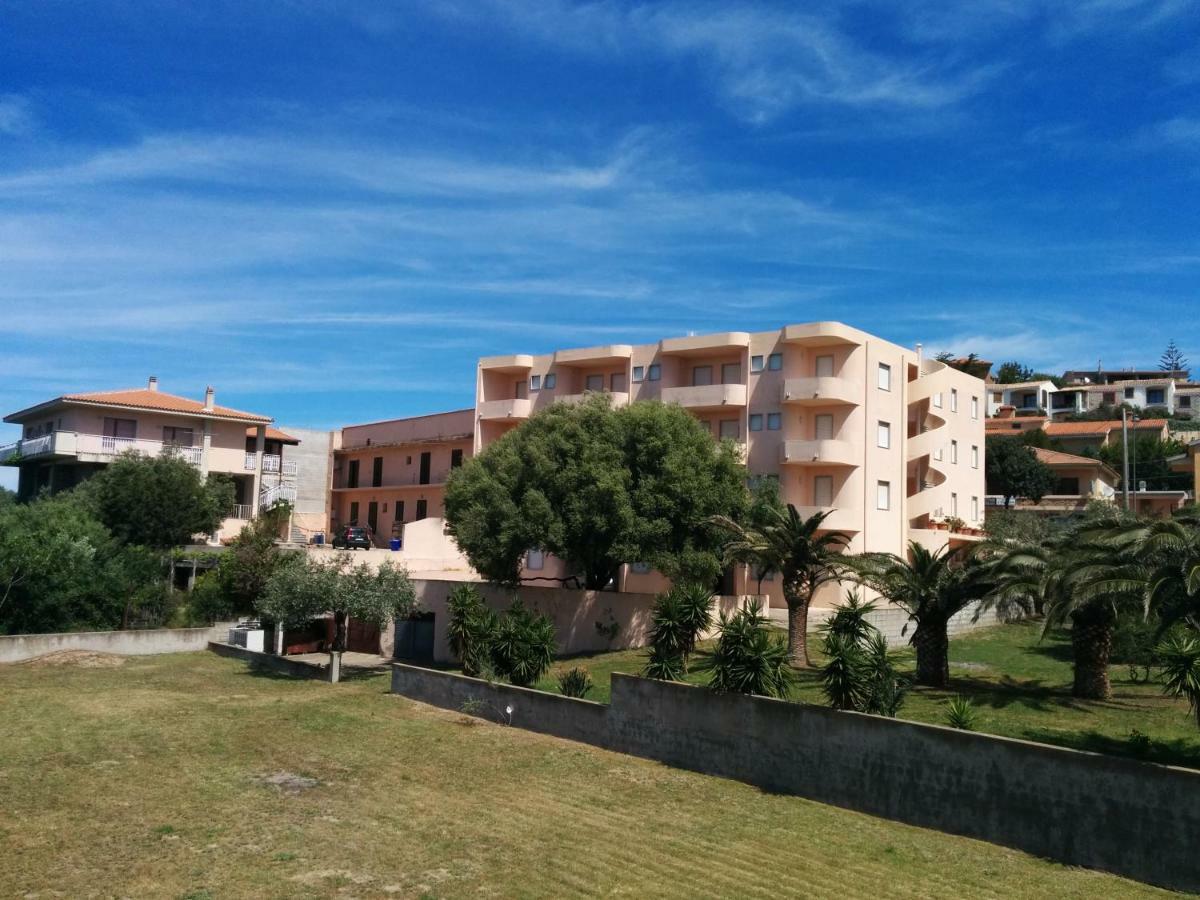 Hotel Panorama Badesi Exterior photo